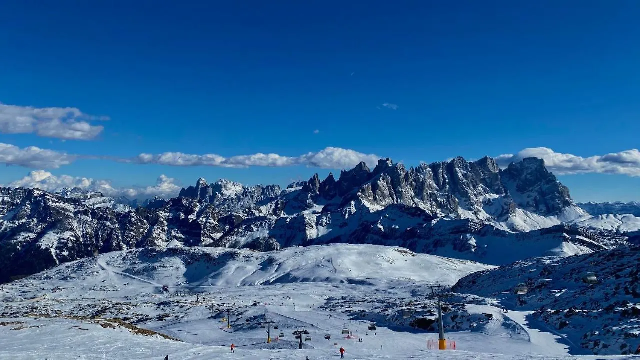 Il Covo Dello Sciatore Falcade Italy